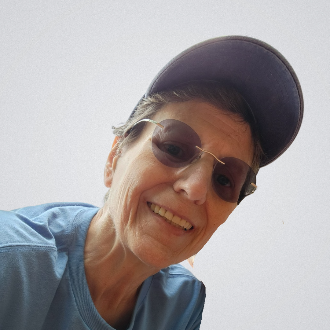 older women with glasses and dentures